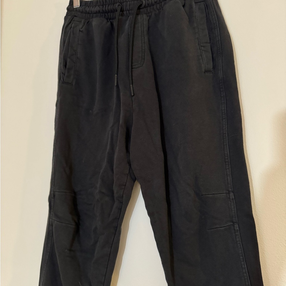 Gymshark Men’s Black Sweatpants